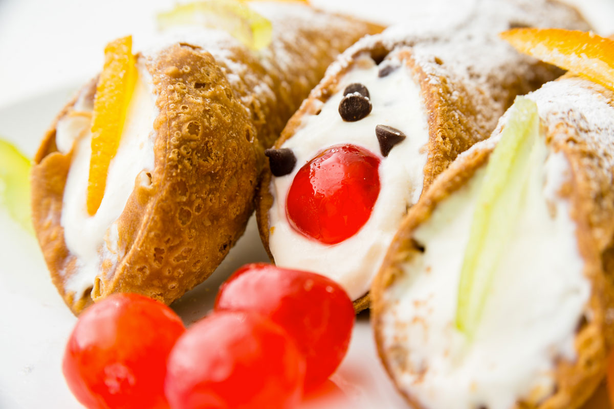 Acquistare Dolci Tradizionali Siciliani? Cannoli, Torroni, Pasticcini? Acquistare Dolci Tradizionali Siciliani? Cannoli, Torroni, Pasticcini?